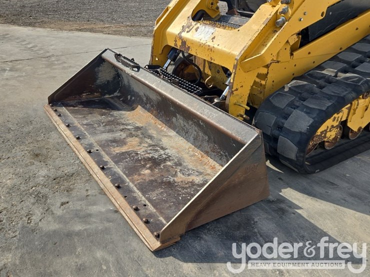 2018-caterpillar-299d2-image-18