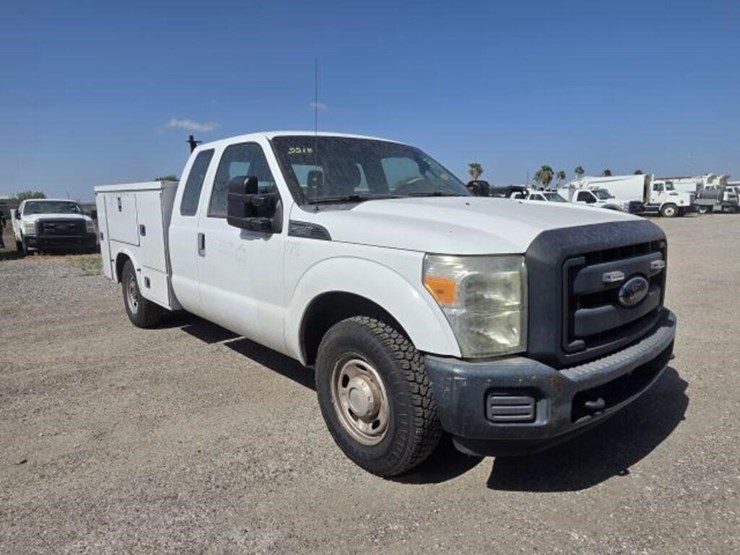 2015-ford-f250-image-2