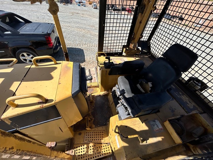 caterpillar-d6m-image-45