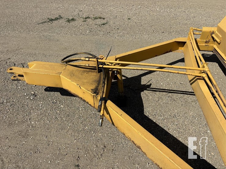 degelman-pull-type-scraper-8990-image-14