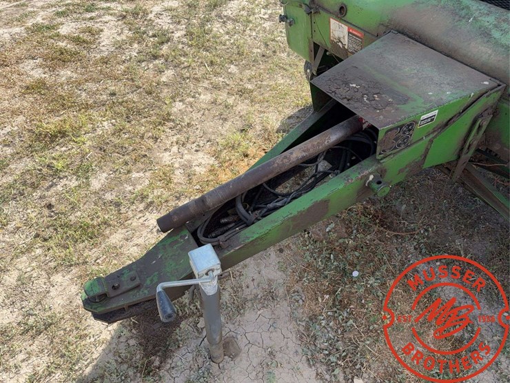 john-deere-535-image-11
