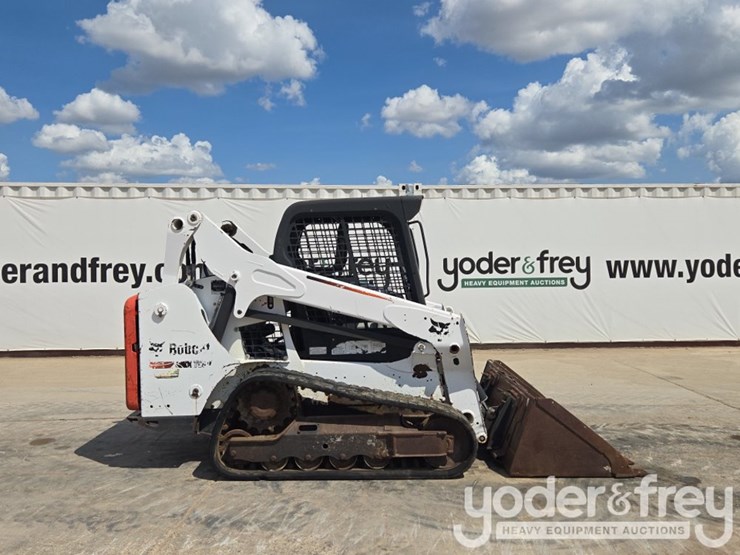 2016-bobcat-t590-image-6