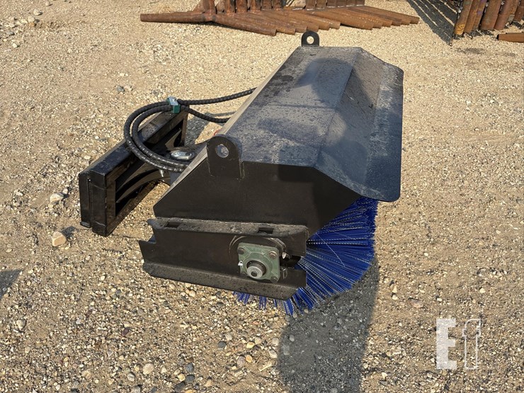 2026-sd-lanch-angle-sweeper-image-3
