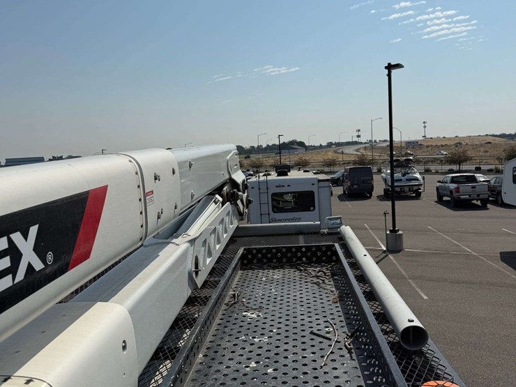 2014-international-7500-4x4-terex-bucket-truck-image-46