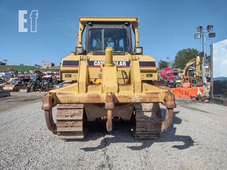 2004-caterpillar-d6r-xl-image-4