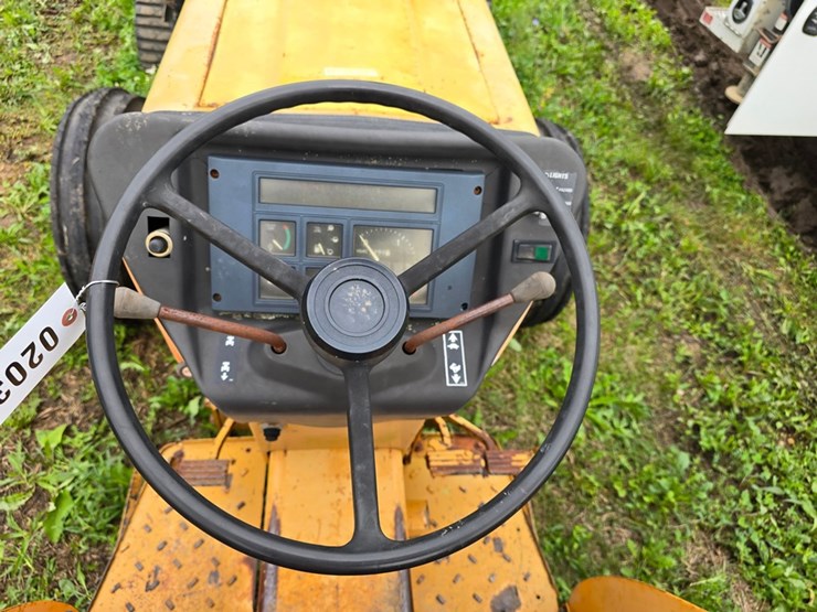 #2038-•-case-380b-tractor-image-22