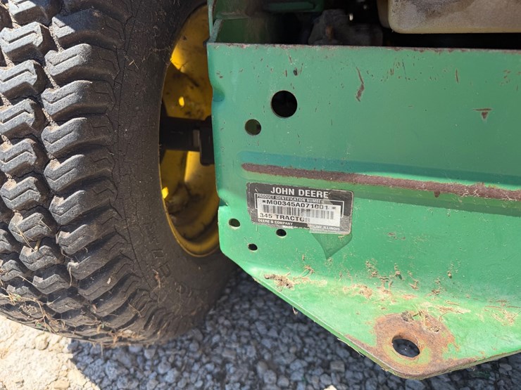 john-deere-345-image-9
