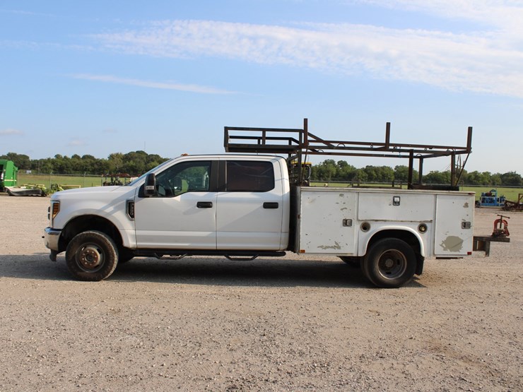 2019-ford-f350-image-1