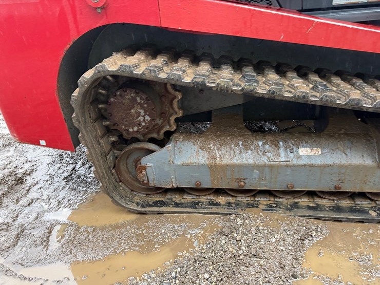 2012-takeuchi-tl250-image-14