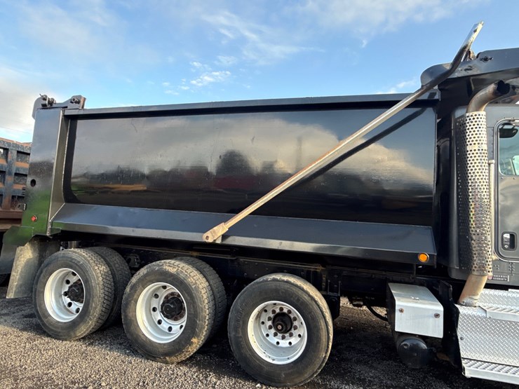 2014-kenworth-t800-image-7