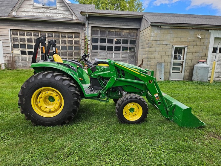 john-deere-4066m-image-6