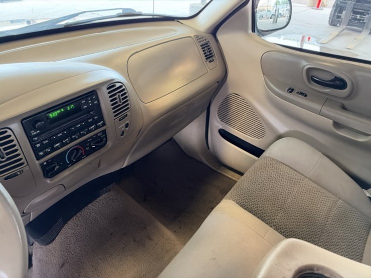 2003-ford-f150-image-19