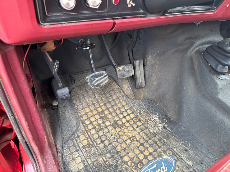 1982-ford-f350-image-16