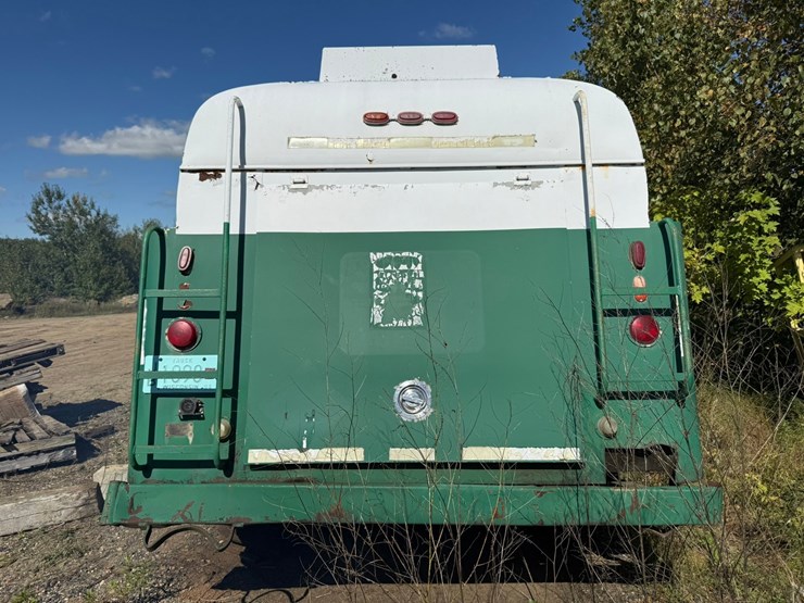 1991-ford-l8000-image-4
