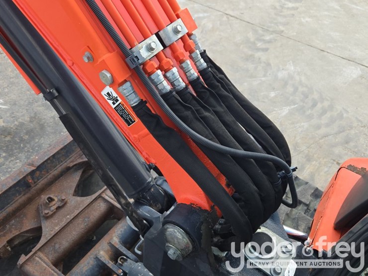 2022-kubota-kx040-4-image-31