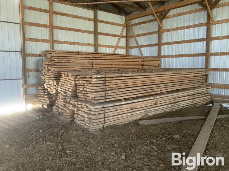rough-cut-lumber-image-3