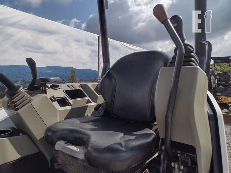 2018-bobcat-e32i-image-10
