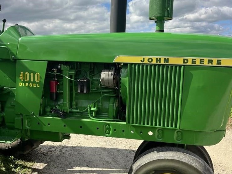 john-deere-4010-image-7