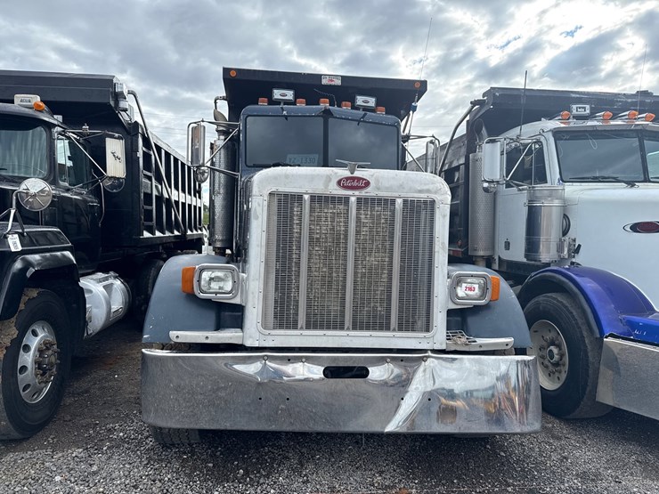 1997-peterbilt-378-image-2