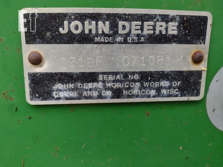 john-deere-210-image-5