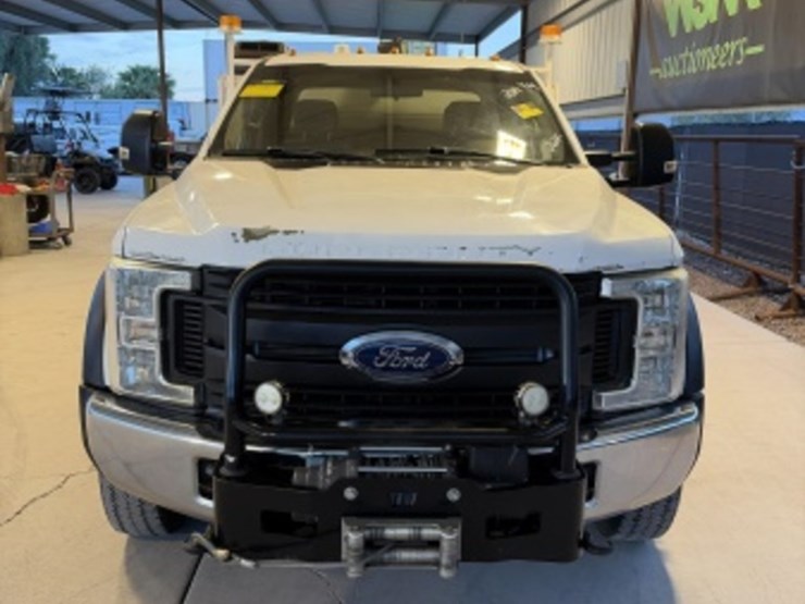 2019-ford-f550-image-3