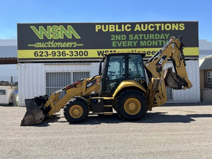 2019-caterpillar-420f2-it-image-1