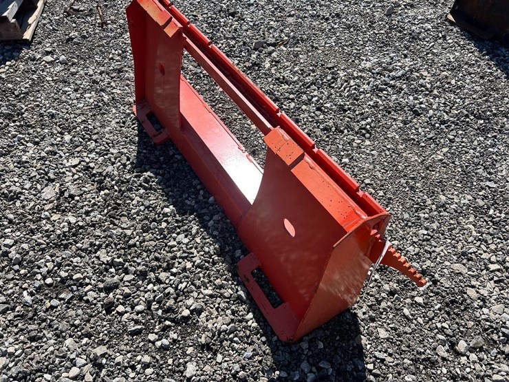 low-back-skid-steer-fork-frame-backing-plate-image-3