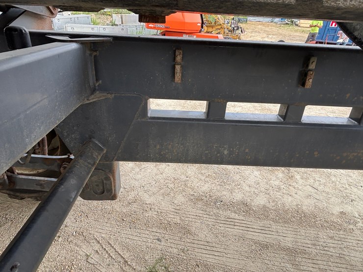 #1323-•-bauer-built-sd36-side-dump-wagon-(west-salem,-wi)-image-32