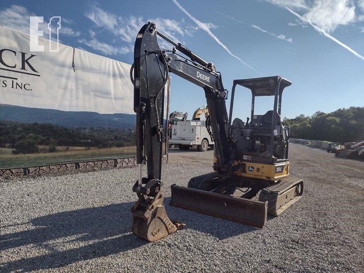 2021-deere-35g-image-38