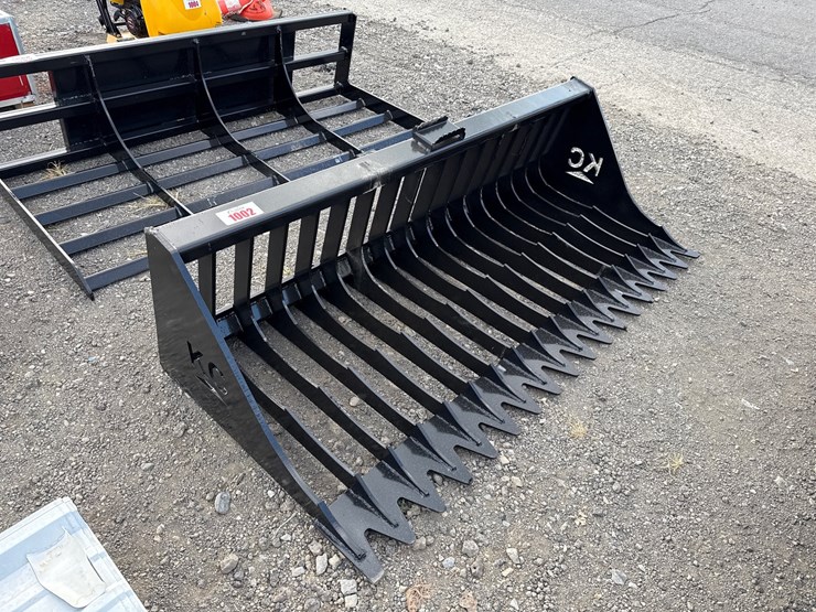 #1002-•-76"-skid-steer-skeleton-bucket-image-2