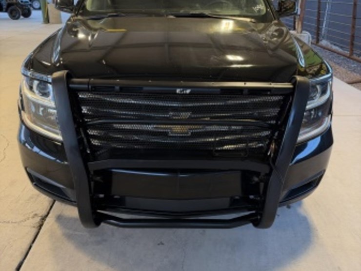 2019-chevrolet-tahoe-image-3