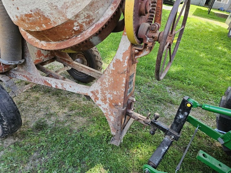 #8737-•-timken-bearing-equipment-towable-concrete-mixer-image-11