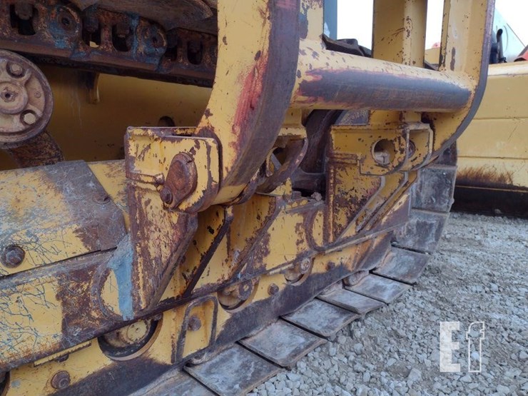2000-deere-650h-lt-image-39