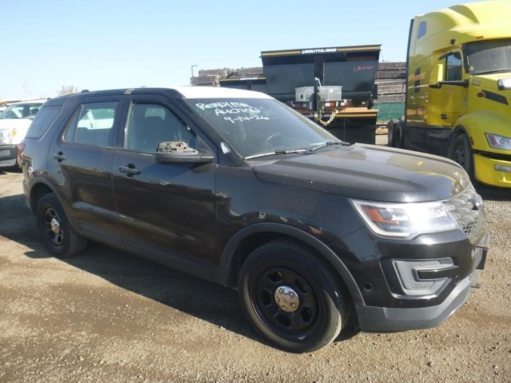 2019-ford-explorer-image-2