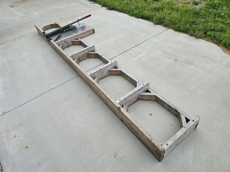 #9758-•-16"-soffit-shears-quad-w/-table-image-6