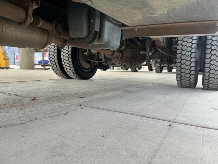 2012-ford-f550-image-25