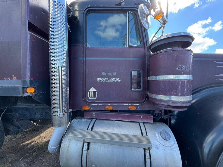 1981-kenworth-w900-image-30
