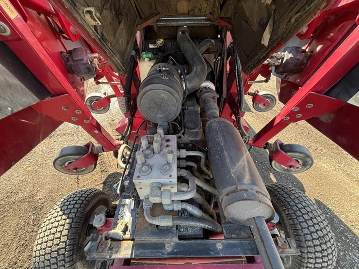 toro-groundsmaster-580d-image-28