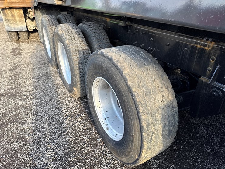 2014-kenworth-t800-image-5