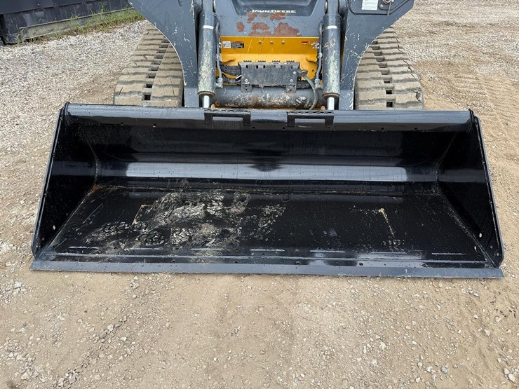 2024-deere-331g-image-9