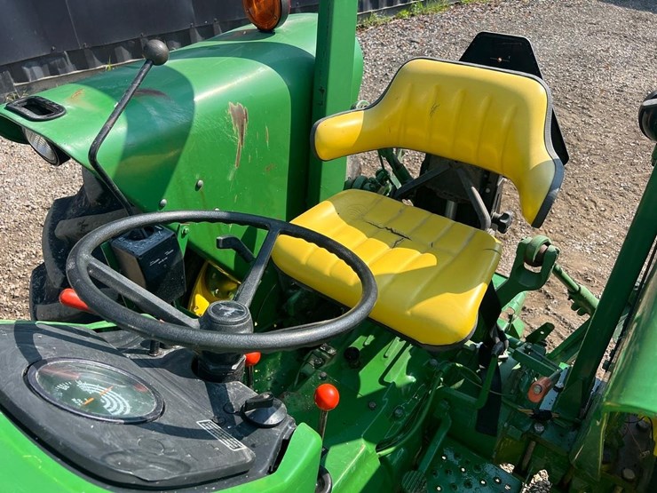 john-deere-2550-image-21