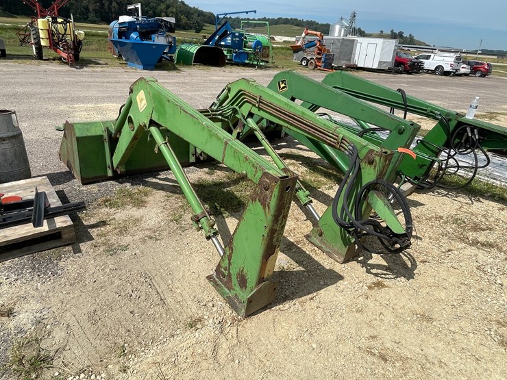 #1326-•-john-deere-j145-loader-with-bucket-image-6