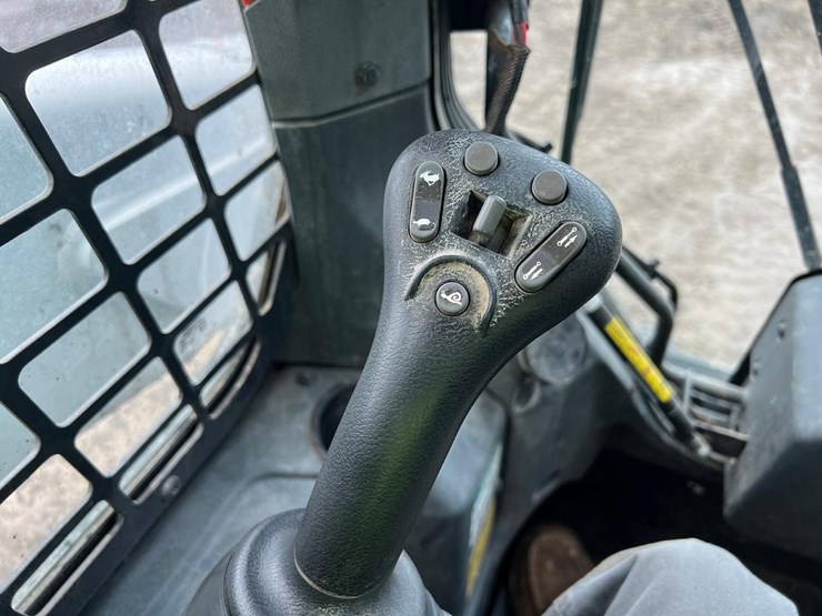 2022-bobcat-s76-image-26