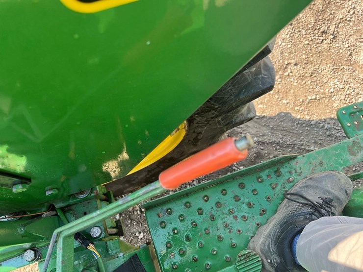 john-deere-2550-image-29