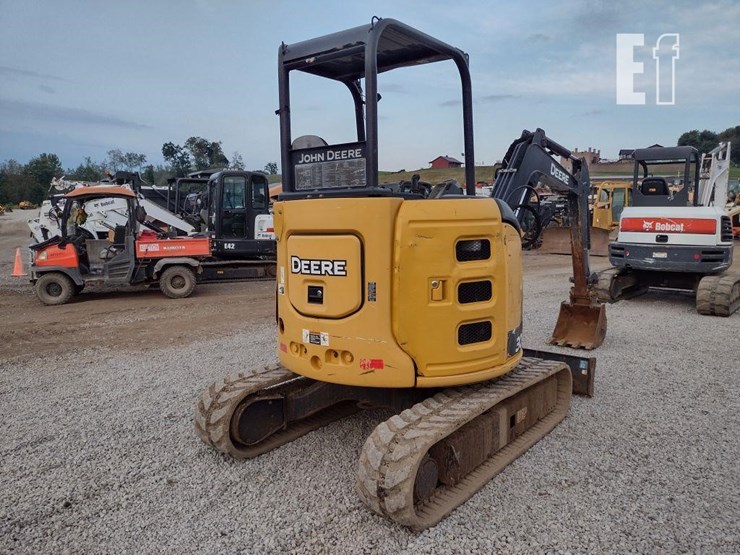 2017-deere-30g-image-36