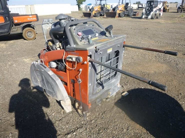 2020-husqvarna-fs-5000-walk-behind-concrete-saw-image-4