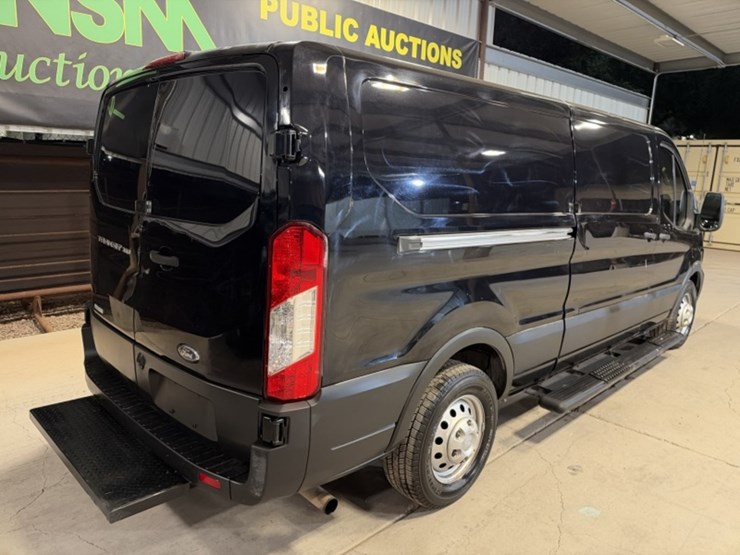 2021-ford-transit-image-9