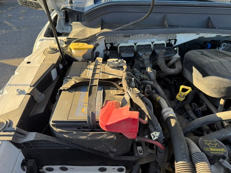 2013-ford-f550-image-44