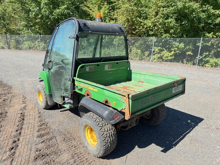 john-deere-gator-image-3