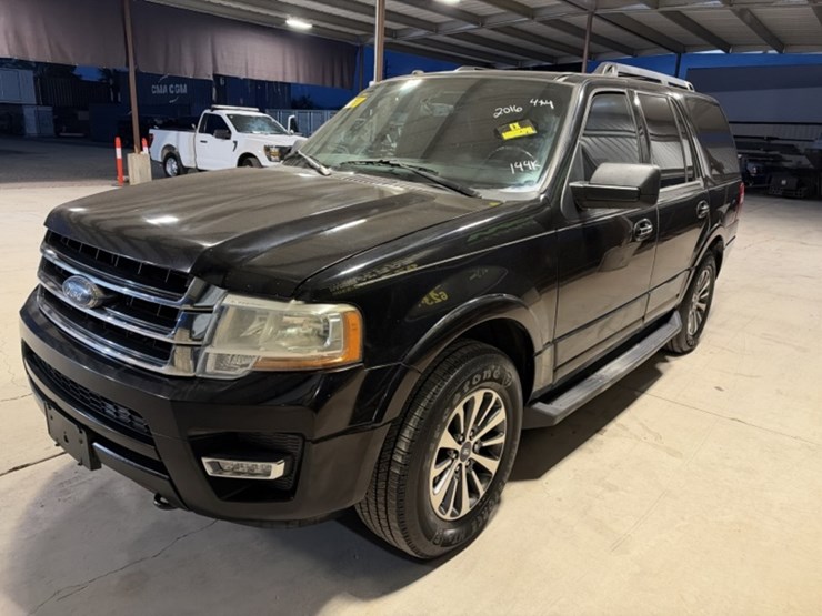 2016-ford-expedition-image-4